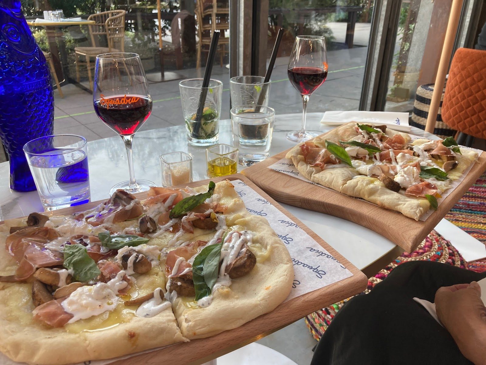 Squadra Pizzeria, restaurant à Nantes