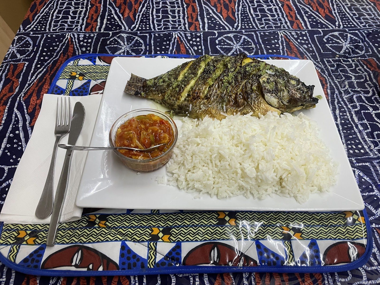 Bar & Restaurant Africain RIO DOS CAMAROES, restaurant à Nantes