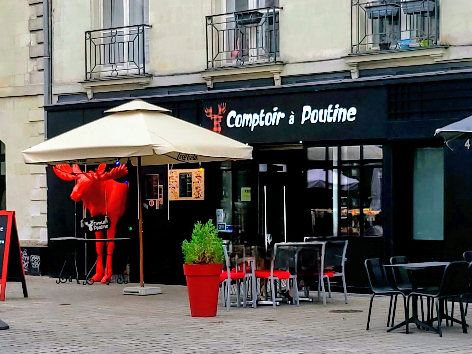 Comptoir à Poutine, restaurant à Nantes