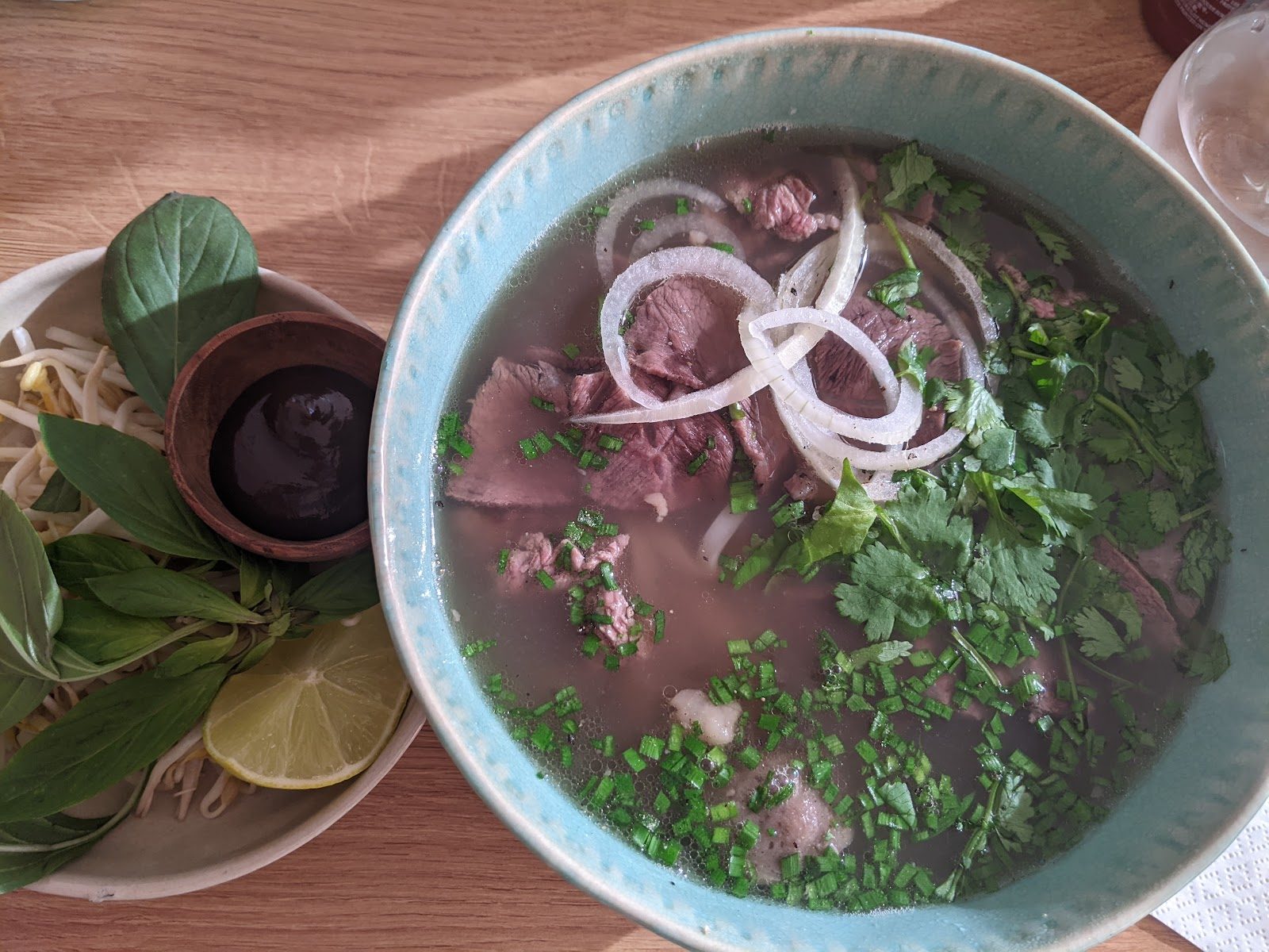 Tata bòbún, restaurant à Nantes