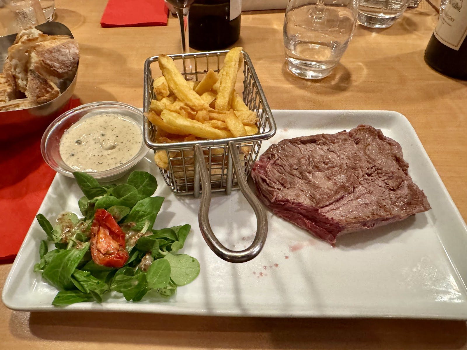 le P'tit tonneau, restaurant à Nantes